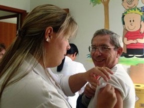 Campanha de vacinação contra a gripe em Maringá deve imunizar mais de 57 mil pessoas