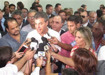 Acadêmicos de faculdade de Maringá irão leiloar 12 protótipos de carros “futuristas” criados com sucata