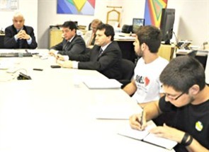 Reitor da UEM diz que se o movimento estudantil vão responder o prazo de ocupação vai recorrer à Justiça