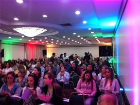 Governo do Paraná capacita profissionais da saúde para a campanha de vacinação contra dengue