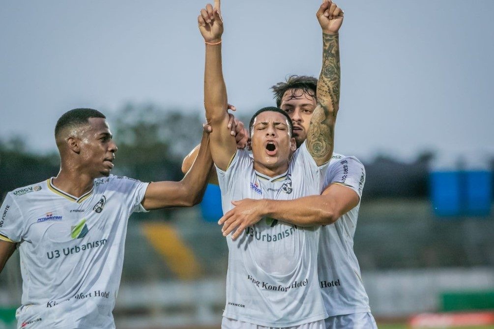 Aruko vence FC Cascavel na nona rodada do Paranaense