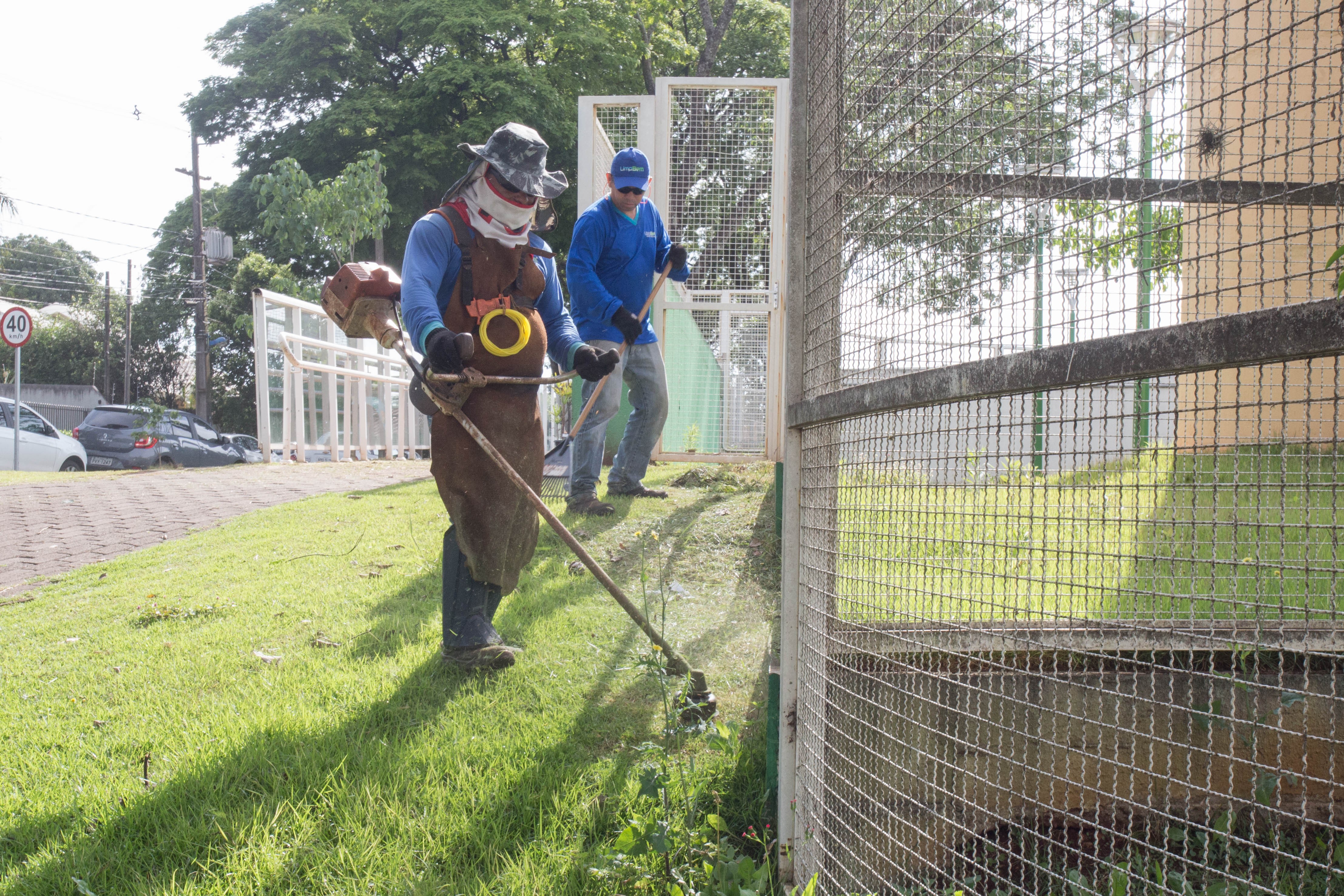 Cinco empresas estão autorizadas fazer serviços de roçadas em Maringá