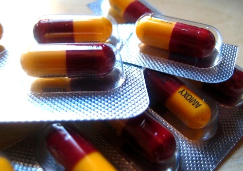 HU recruta quase 50 voluntários para pesquisa com antibiótico