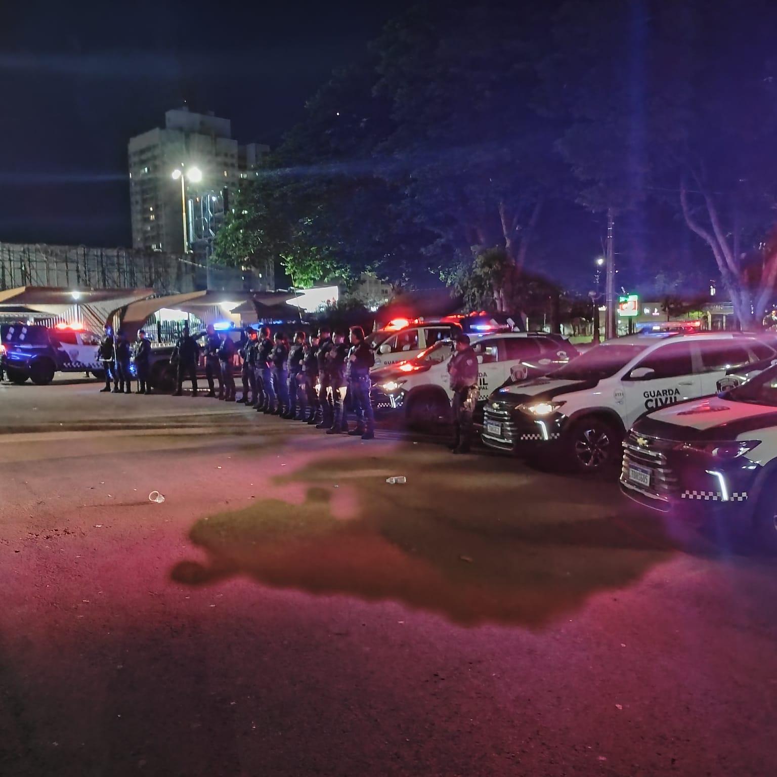 GCM usa spray de pimenta para controlar tumulto durante carnaval