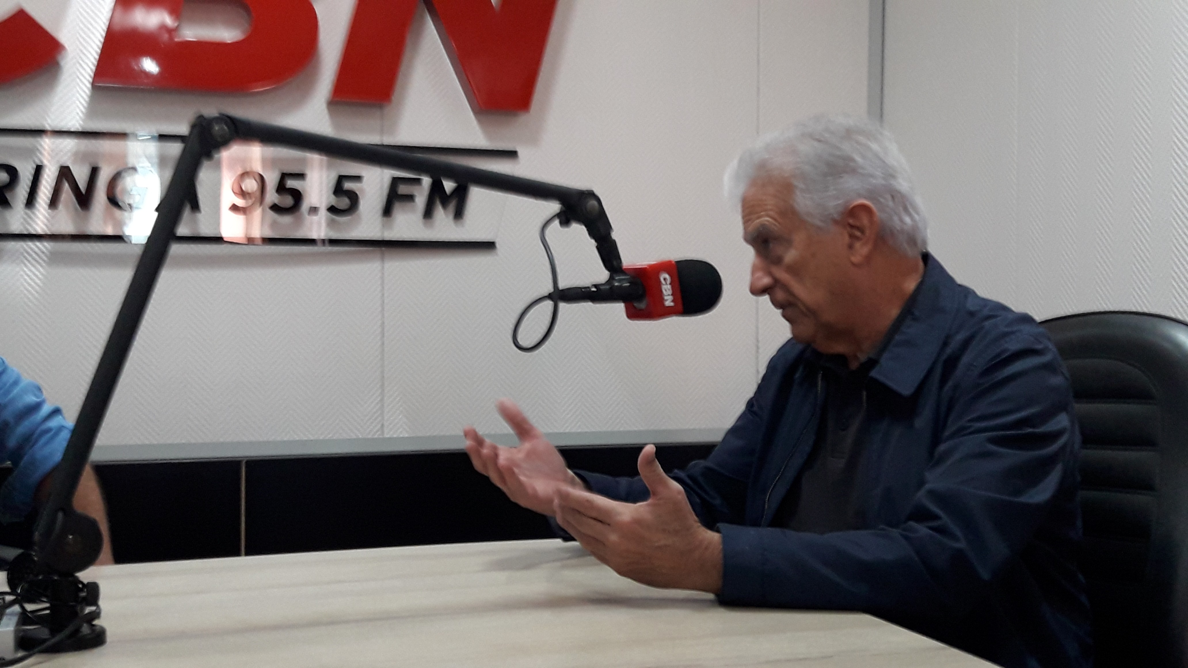 Para deputado, o presidente precisa tomar as rédeas do país