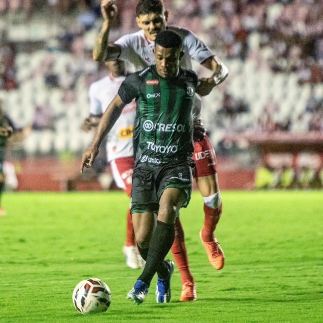 Maringá perde para o Náutico por 2 a 1