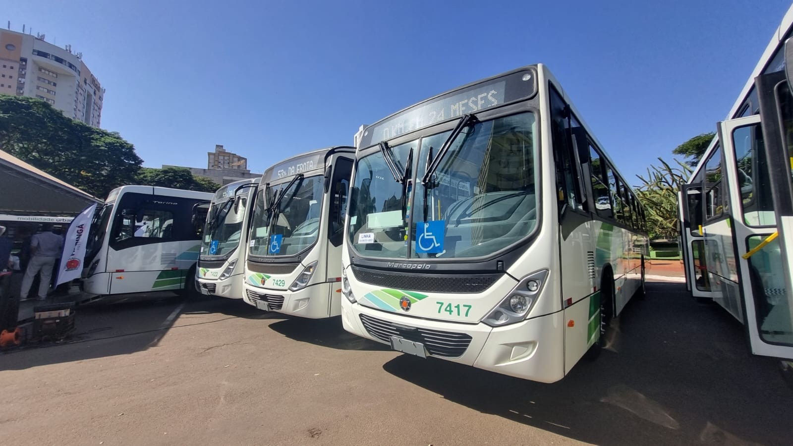 TCCC apresenta novos ônibus do transporte coletivo
