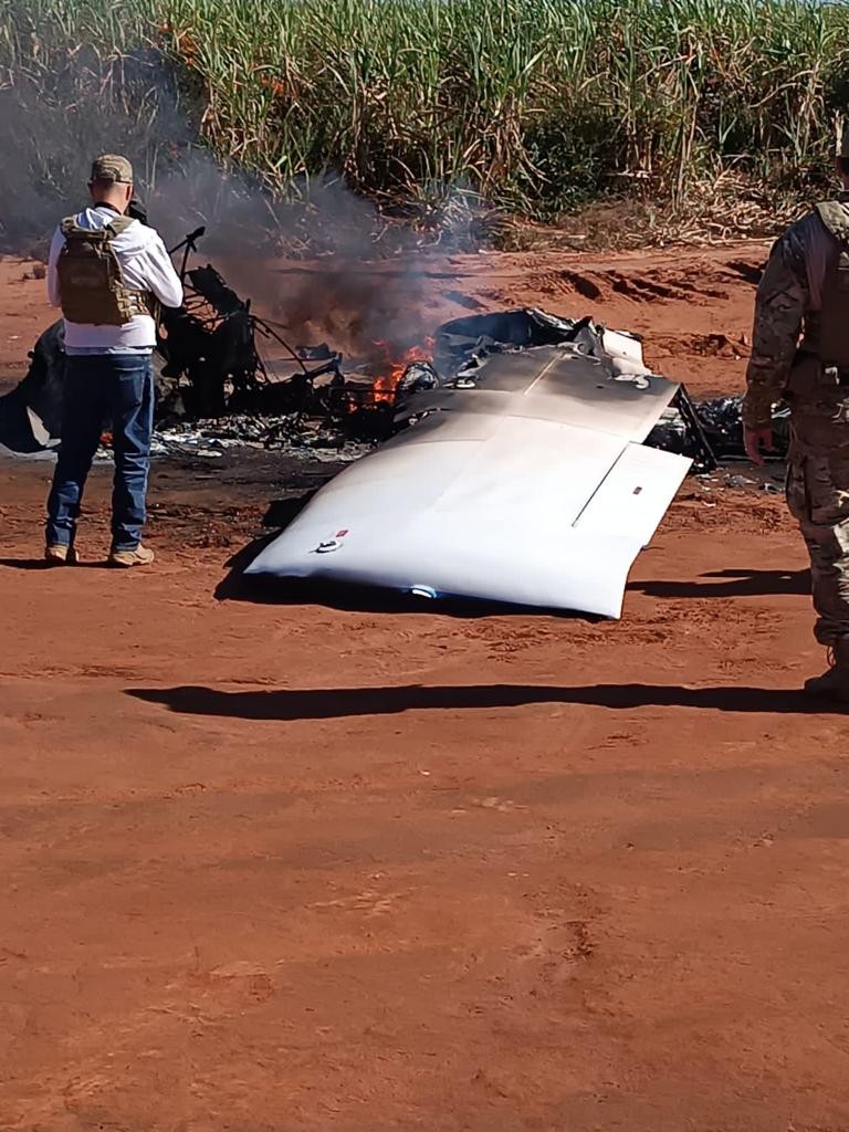 Aeronave irregular é interceptada pela FAB e incendiada por piloto na região