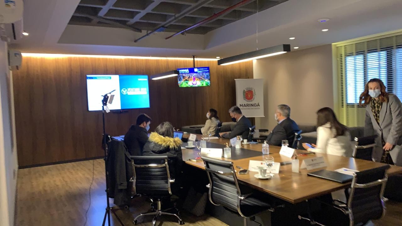 Aeroporto e Expoingá são apresentados em seminário internacional de negócios