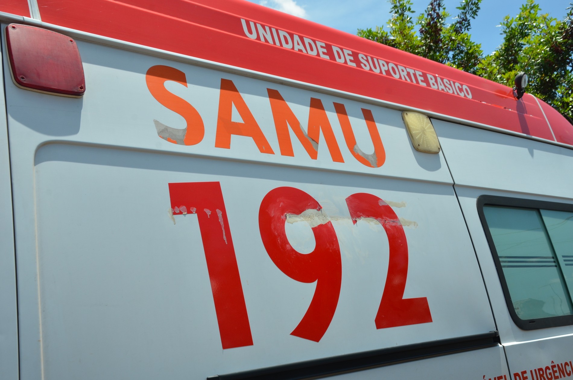 Homem é atropelado por ônibus na marginal da PR-323, em Paiçandu