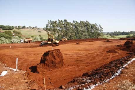 Ouvinte reclama de mau-cheiro em lagoa de tratamento em Marialva