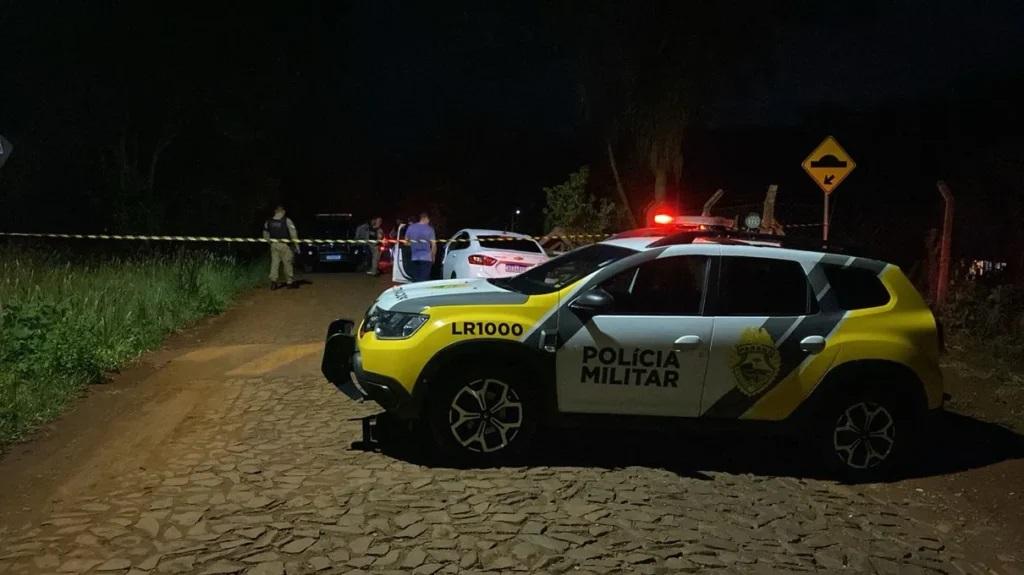 Homem faz mulher refém e é morto em confronto; ela também morreu