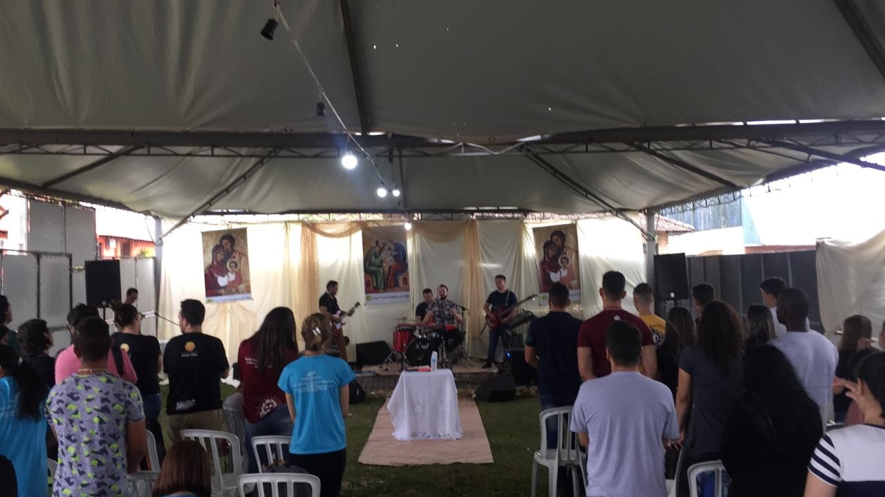 Hallel é o espaço dos jovens católicos