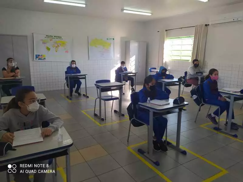 Pelo menos seis cidades da região de Maringá retomaram as aulas em escolas municipais