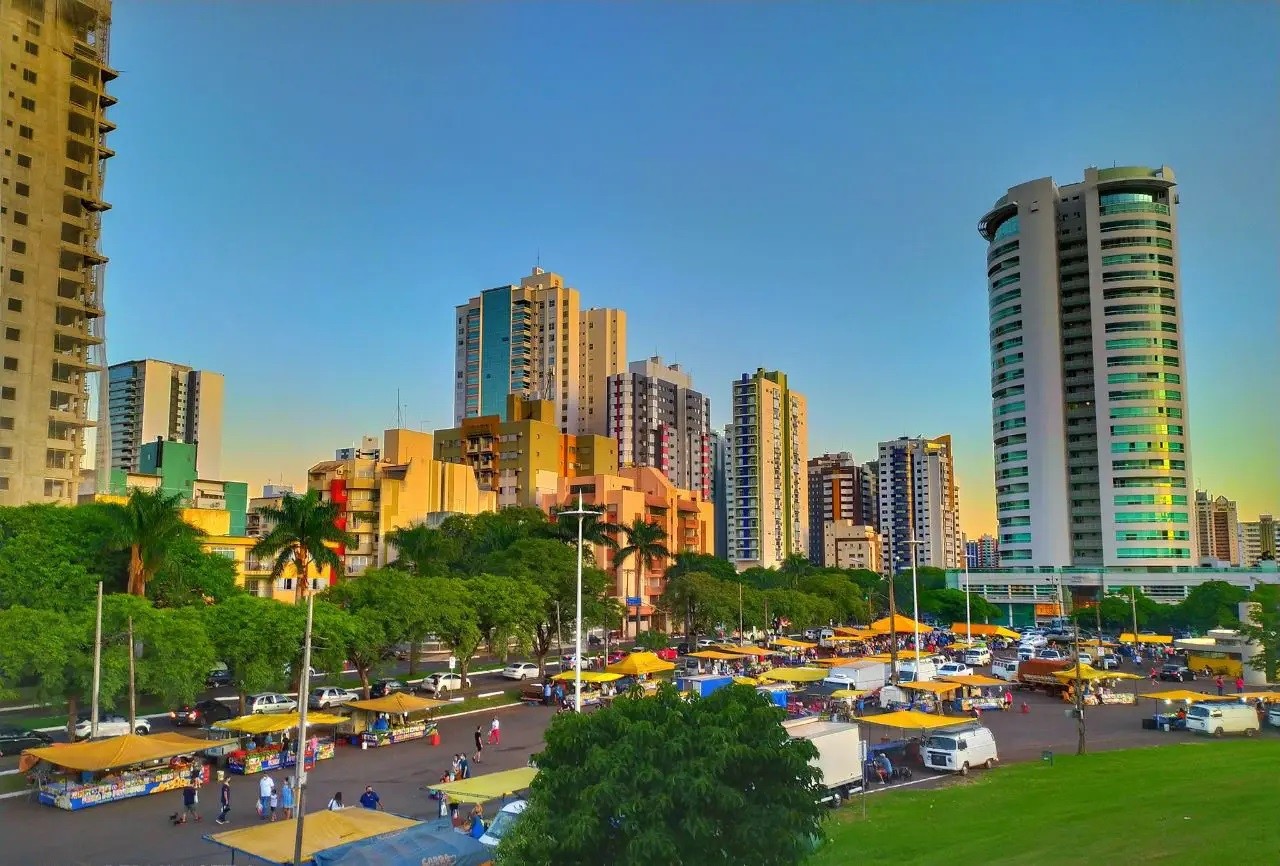 Tempo segue firme em Maringá nesta terça-feira (22), com sol e calor