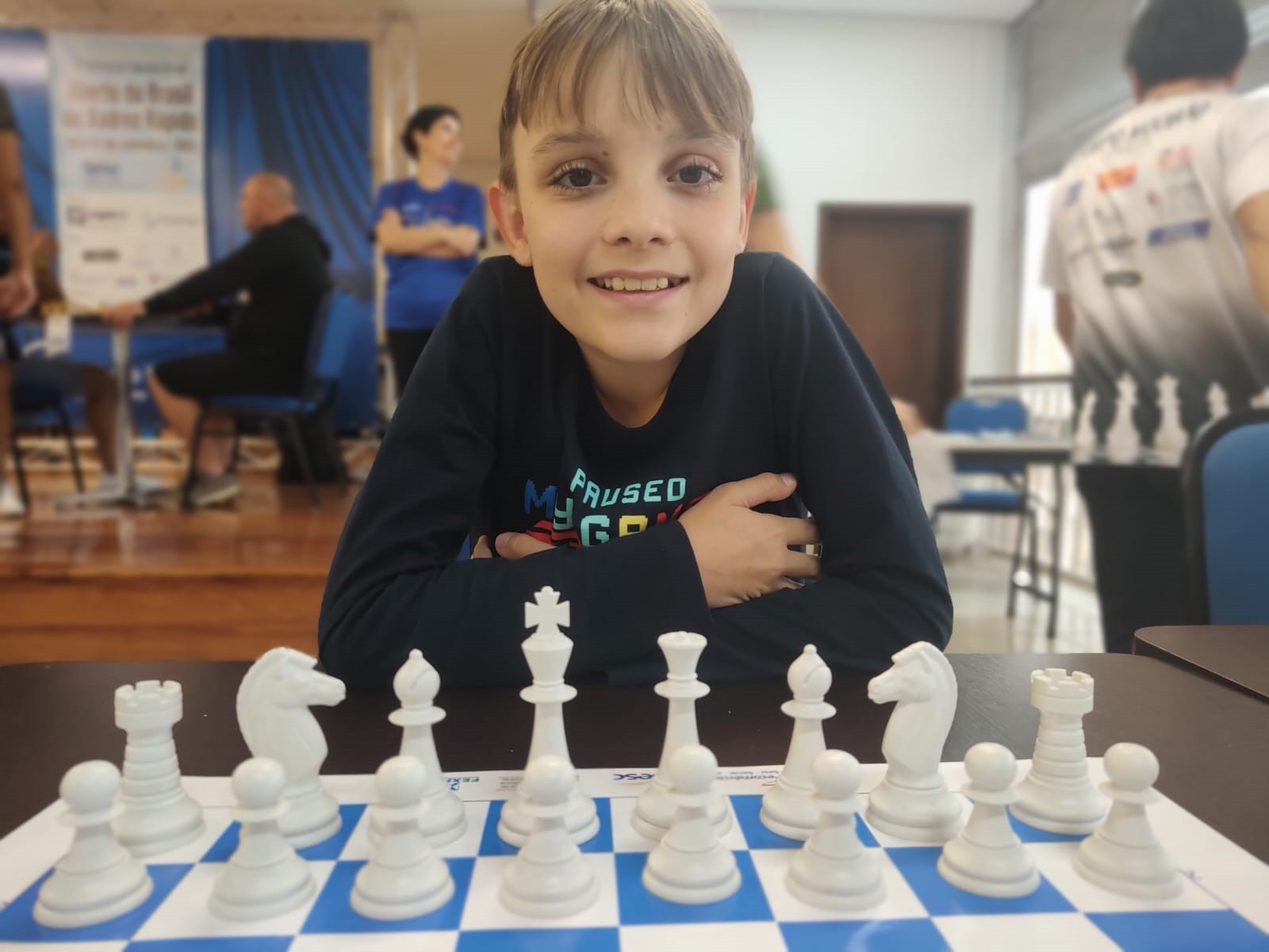 Estudante vence mestre internacional de xadrez