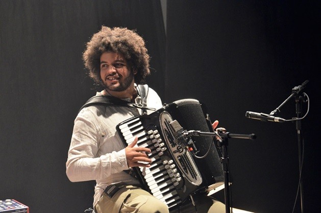 Super Banda se apresenta com 80 músicos independentes