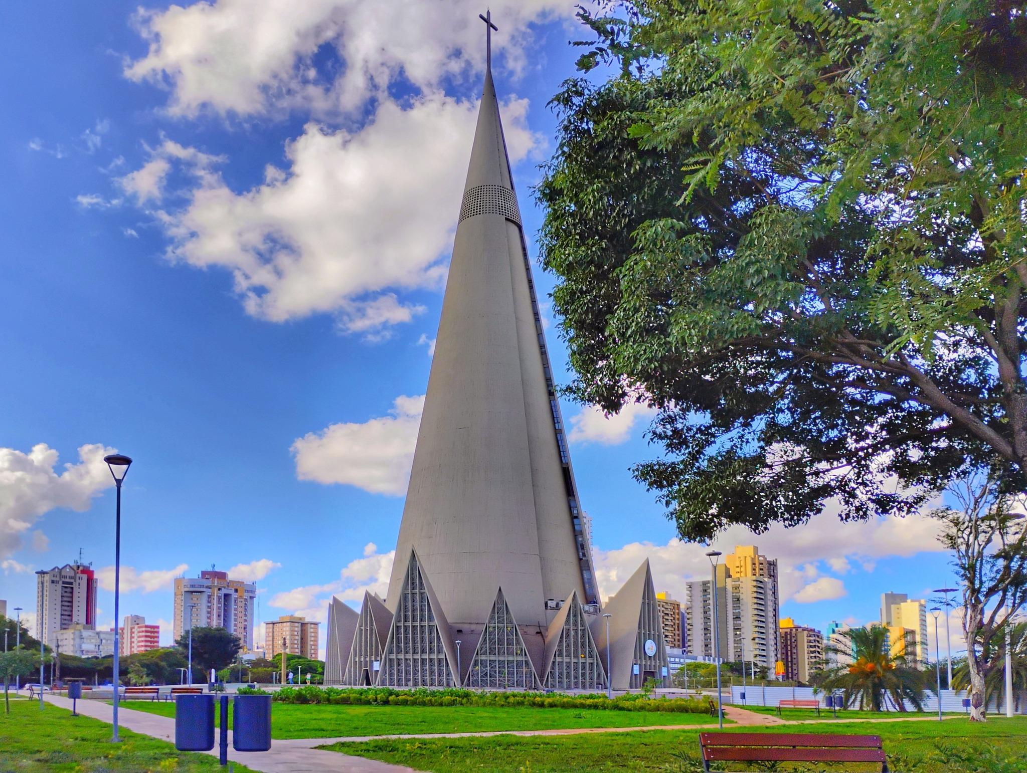 Terça-feira (20) terá tempo firme e calor à tarde em Maringá