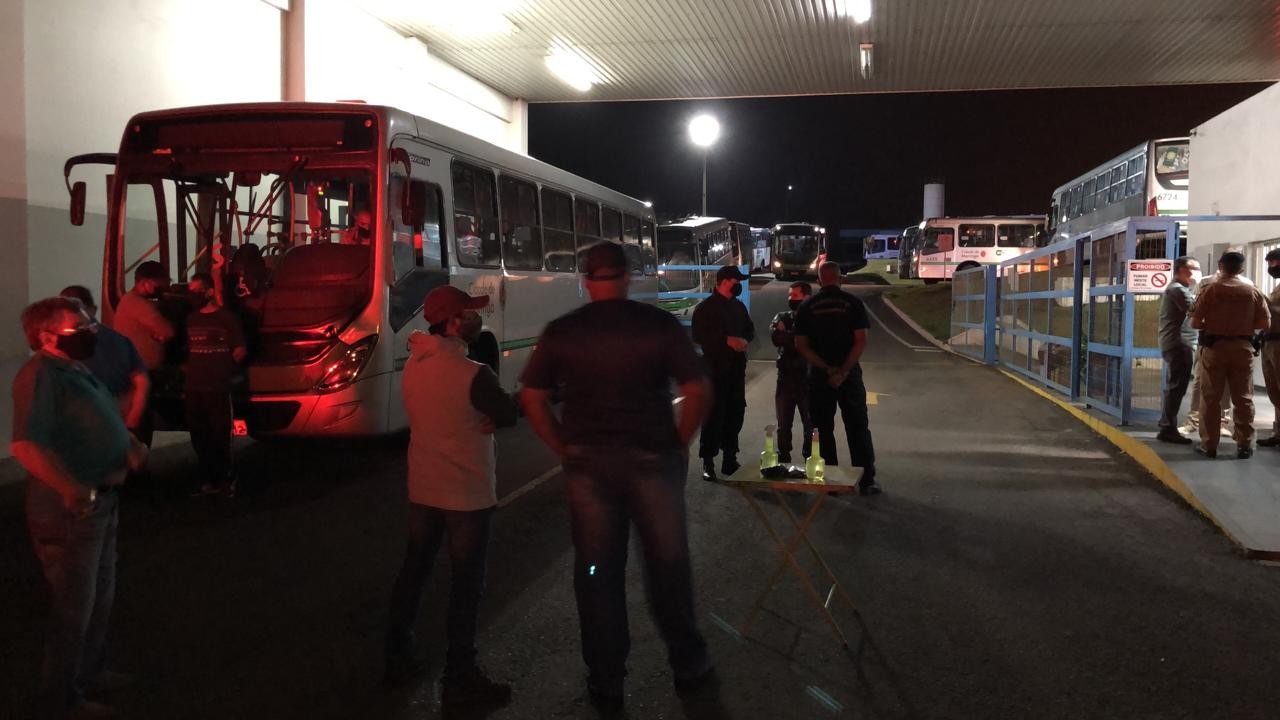 Segundo TCCC, apenas 50% dos ônibus estão rodando em Maringá