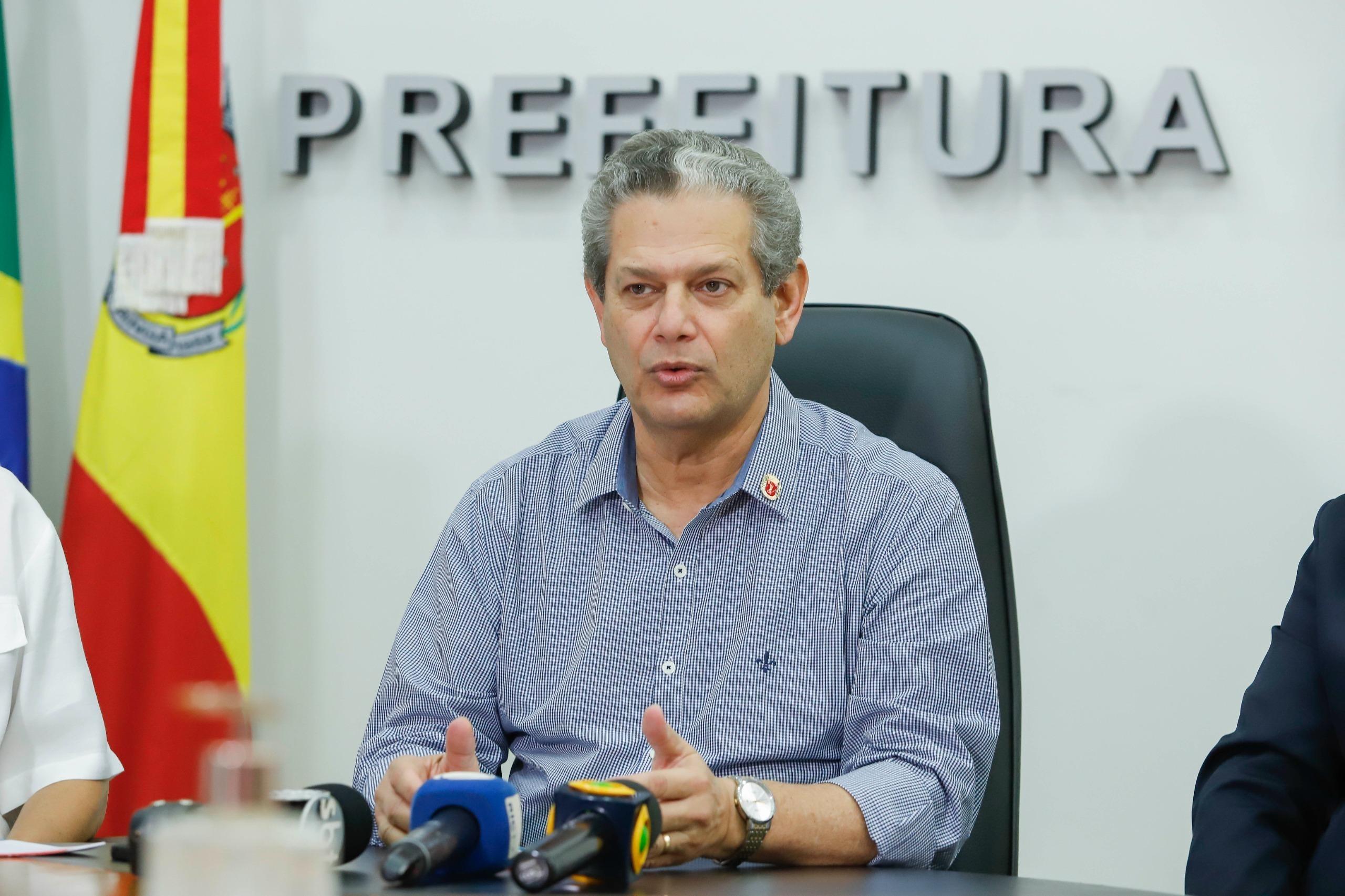 Prefeito Silvio Barros retorna de viagem oficial