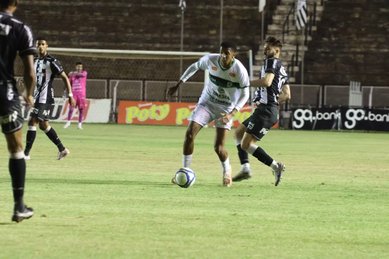 Maringá Futebol Clube empata com a Inter de Limeira por 2 a 2