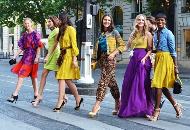 Tendências neon e color block fizeram sucesso nos fashion weeks