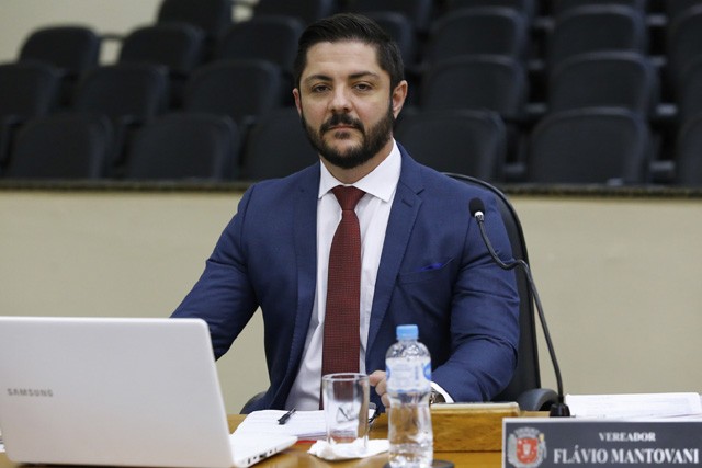 Projeto obriga que hospitais e unidades de saúde informem sobre doenças que dão direito à aposentadoria