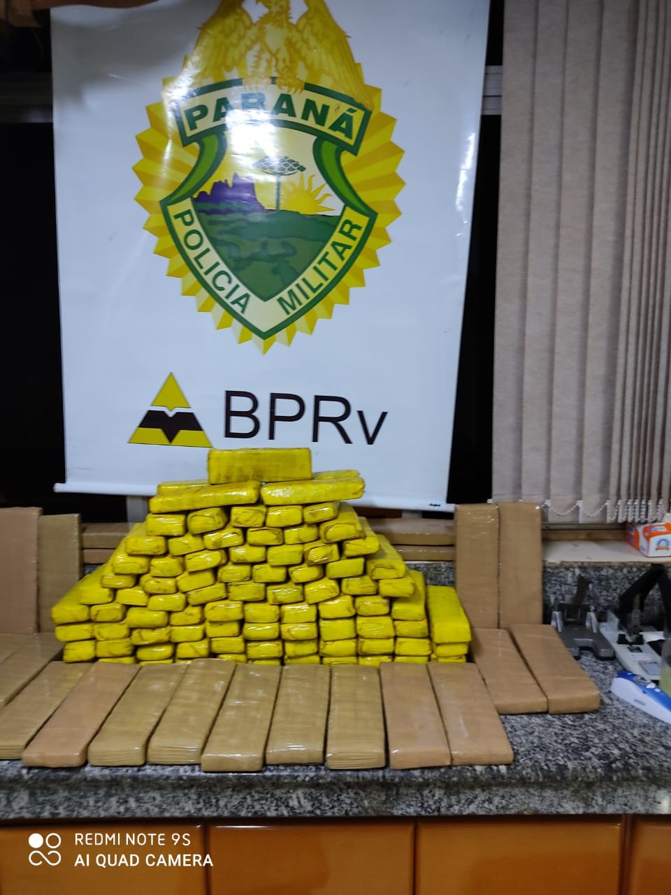 Passageiro de ônibus carregava 67 kg de maconha