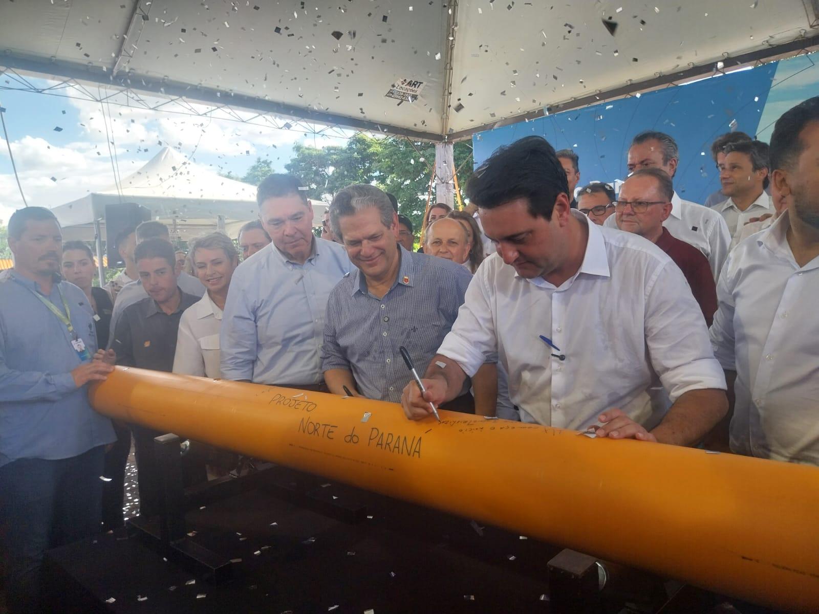 Governador Ratinho Junior lança rede de gás de Maringá