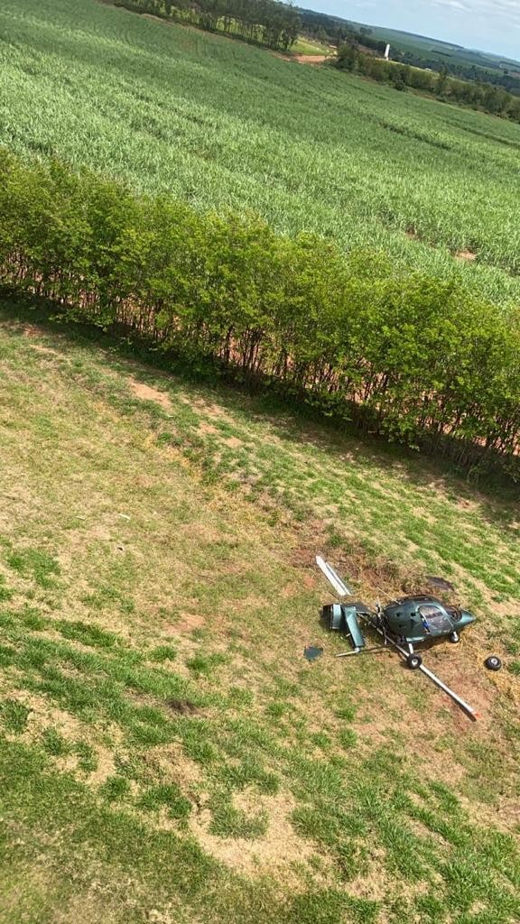 Idoso é socorrido pelo Samu após queda de aeronave de pequeno porte