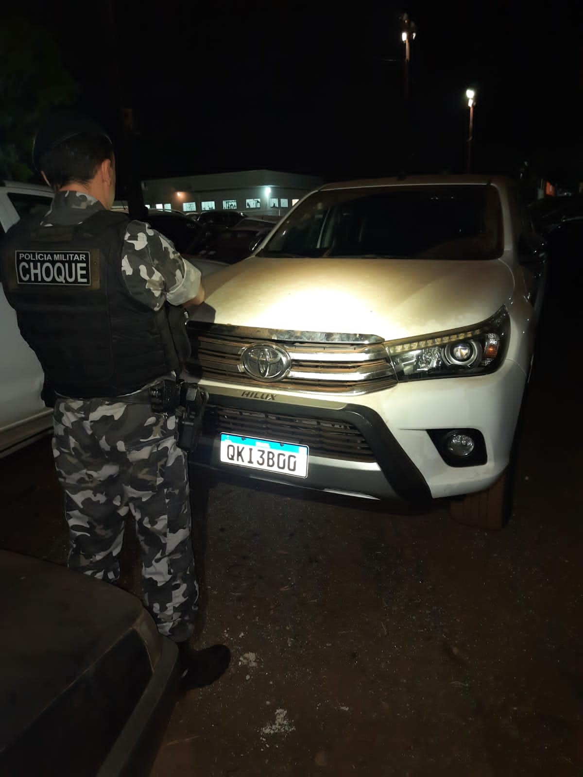 Operação da PM recupera duas caminhonetes e um caminhão em Doutor Camargo