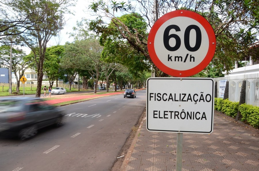 Número de multas de trânsito cai 39,6% em Maringá