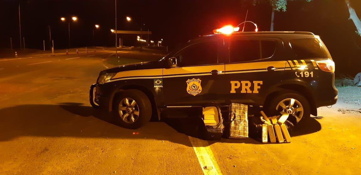 PRF apreende quase 100 Kg de maconha em Alto Paraíso