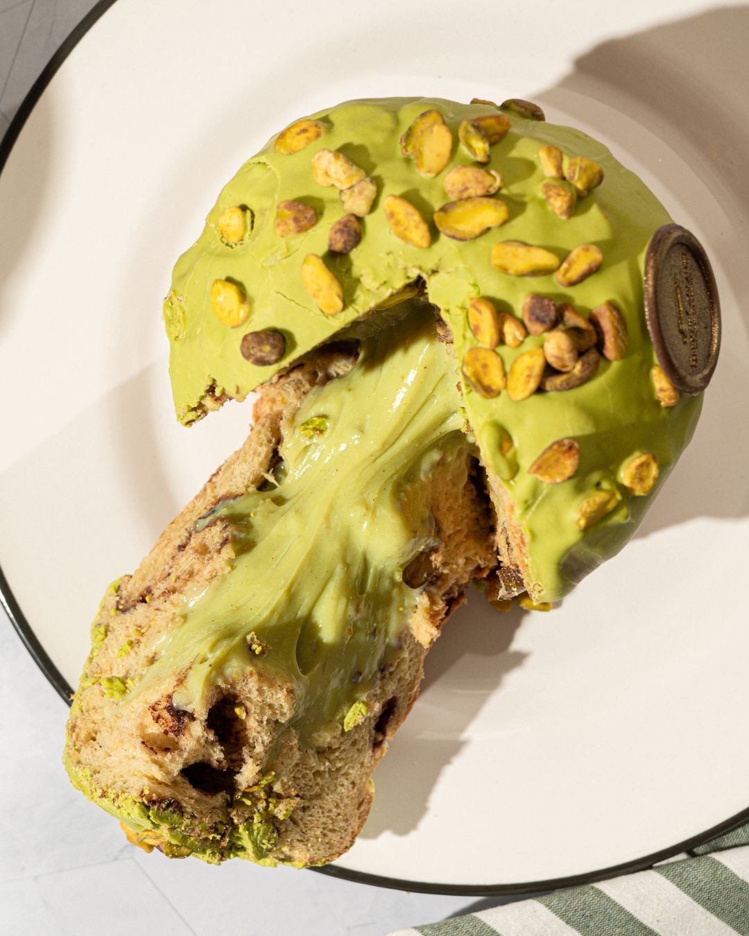 Pistache ganha espaço nos cardápios de docerias maringaenses