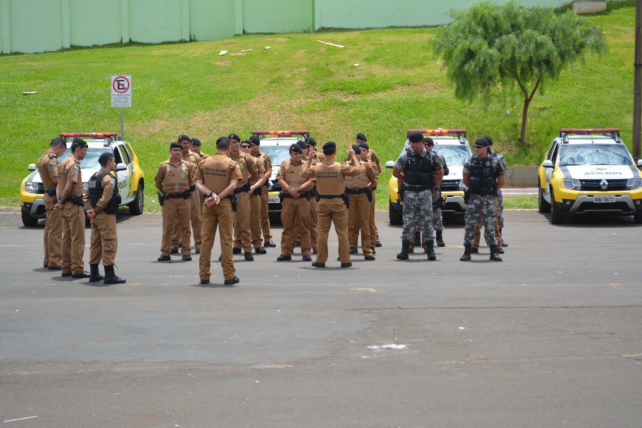 PM realiza trabalho para retirar armas e drogas das ruas de Maringá