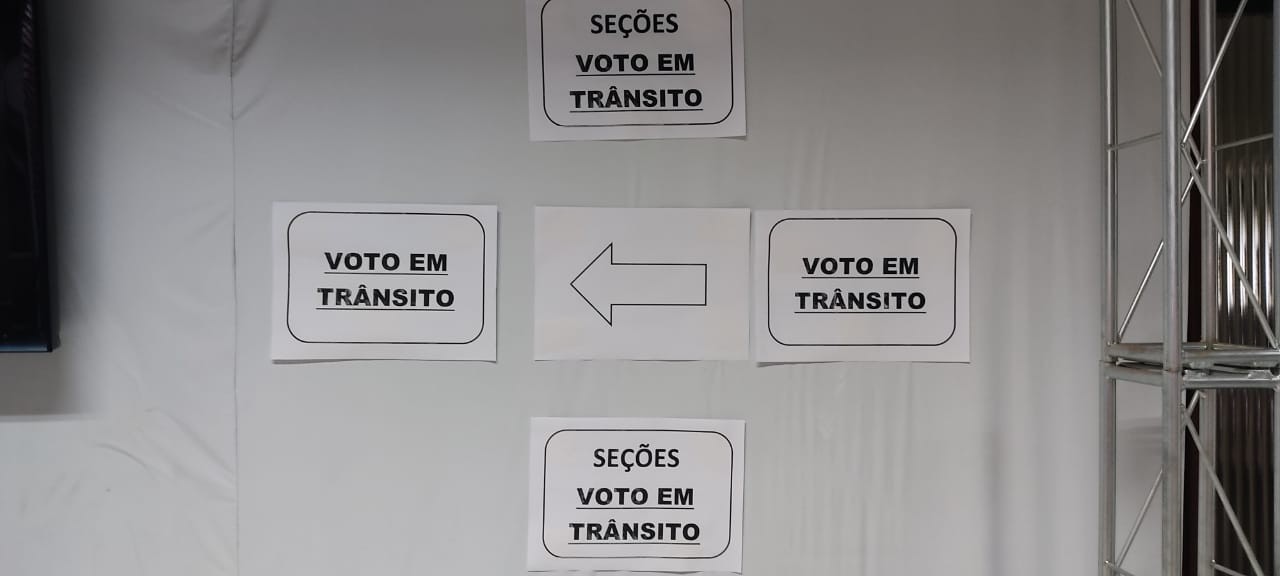 Quem precisou votar em trânsito teve dois locais para comparecer