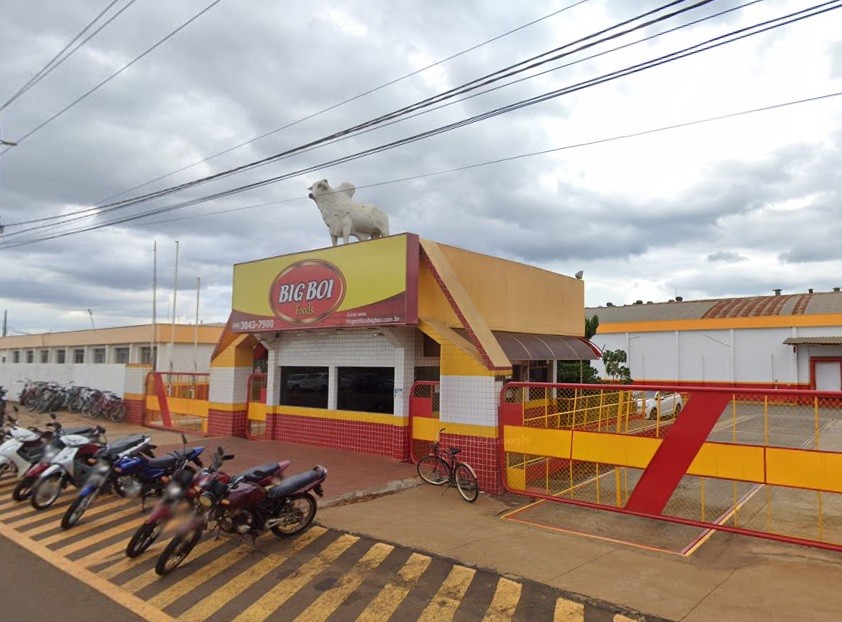 Frigorífico de Paiçandu demite centenas de funcionários