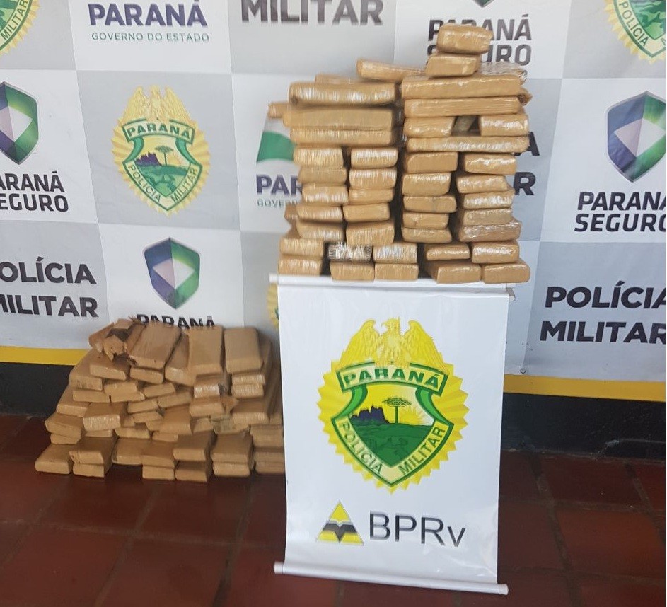 PRE apreende 142 kg de maconha na PR-323