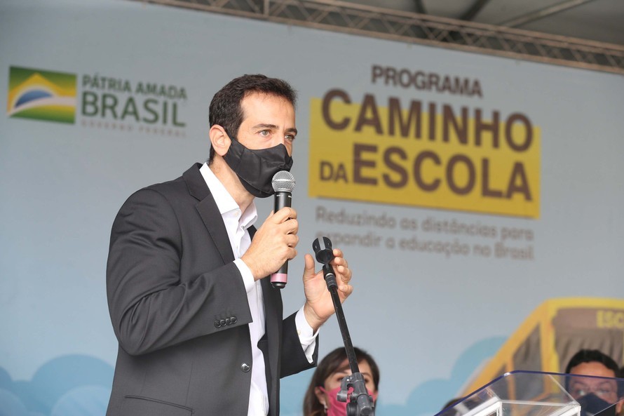 Governo anuncia data da volta às aulas presenciais no Estado