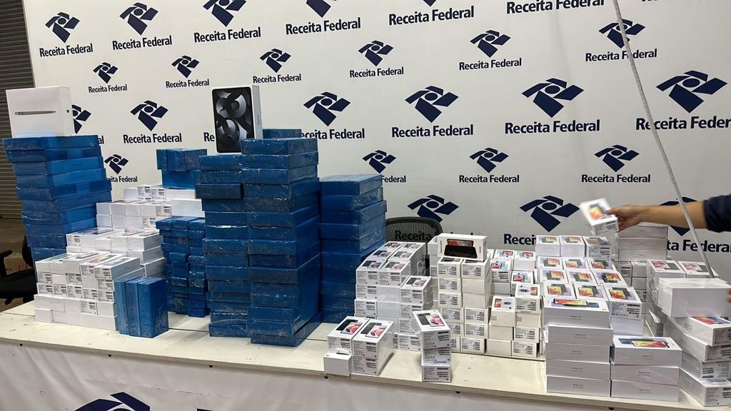 Veículo com mais de R$ 620 mil em eletrônicos é apreendido em Maringá