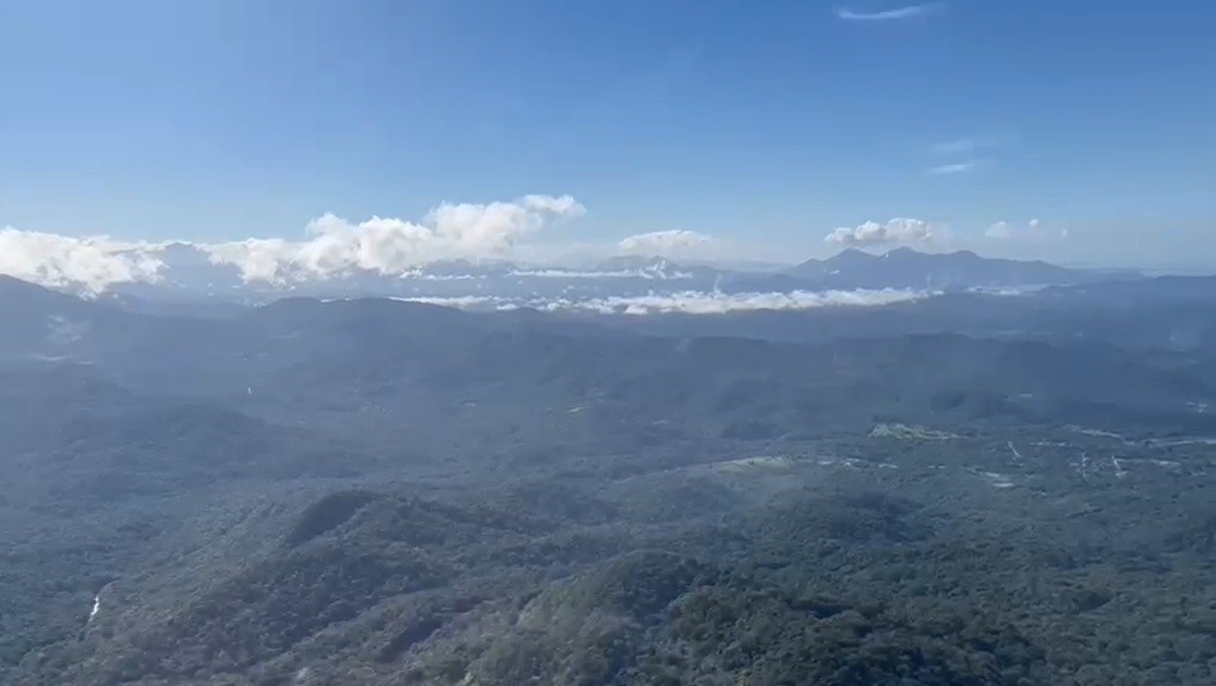 Cinco aeronaves fazem buscas pelo monomotor que desapareceu no Paraná