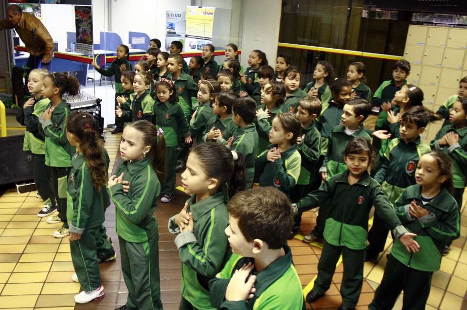 Começam as aulas na rede municipal de ensino de Maringá