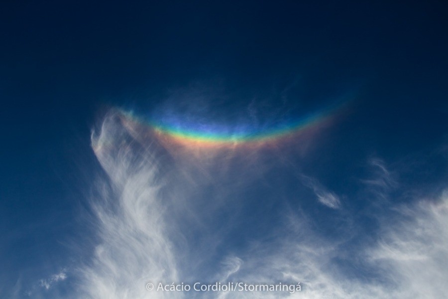 Sorriso? “Arco-íris invertido” aparece no céu de Maringá e região