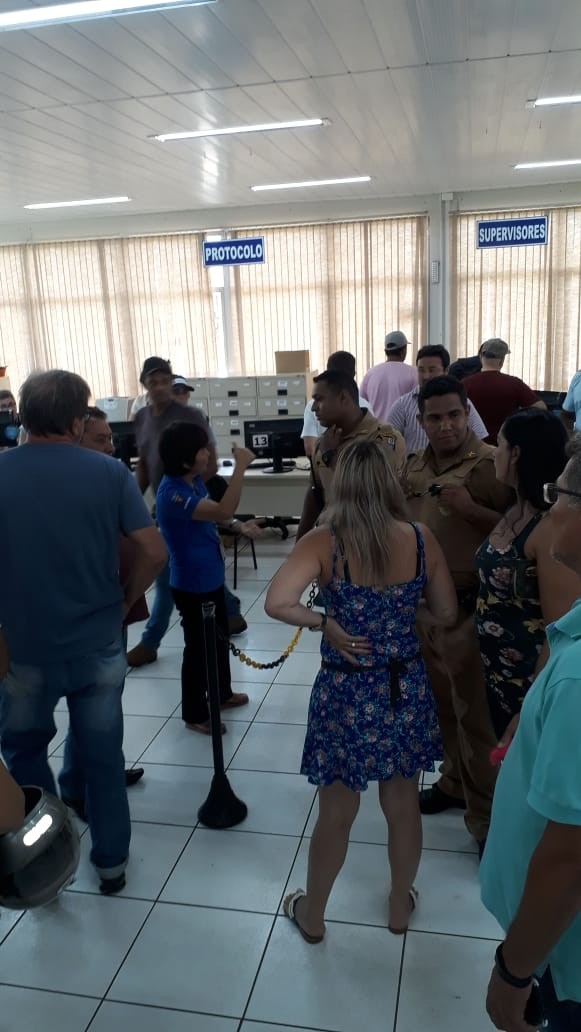 Demora no atendimento  na Ciretran de Sarandi gera reclamação