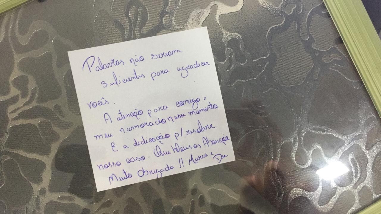 Polícia recupera carro e vítima agradece com bolo e bilhetinho