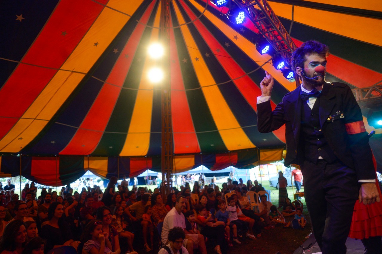 Maringá terá curso gratuito de teatro circense