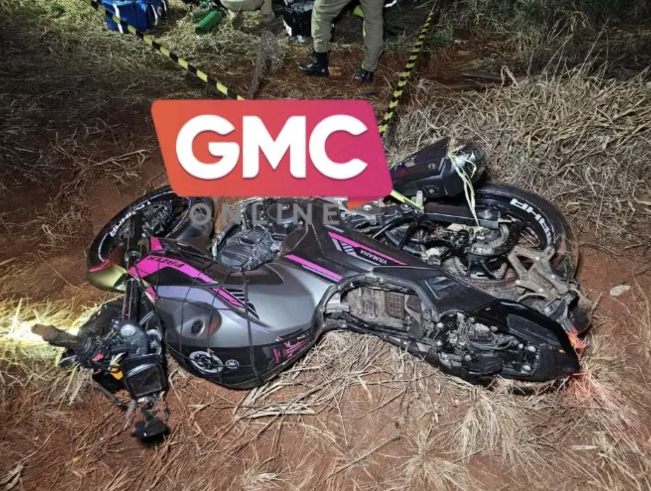 Após causar acidente com morte na BR-376, motorista rouba carro e foge do local