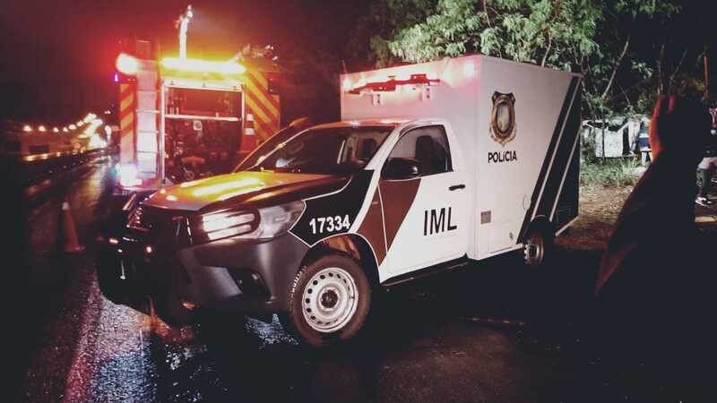 Motorista perde o controle de BMW e morre em acidente em Maringá