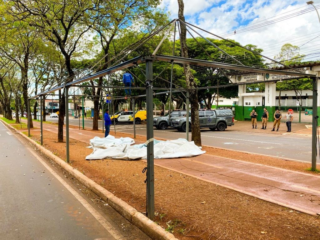 Após decisão judicial, acampamentos são desmontados em Maringá
