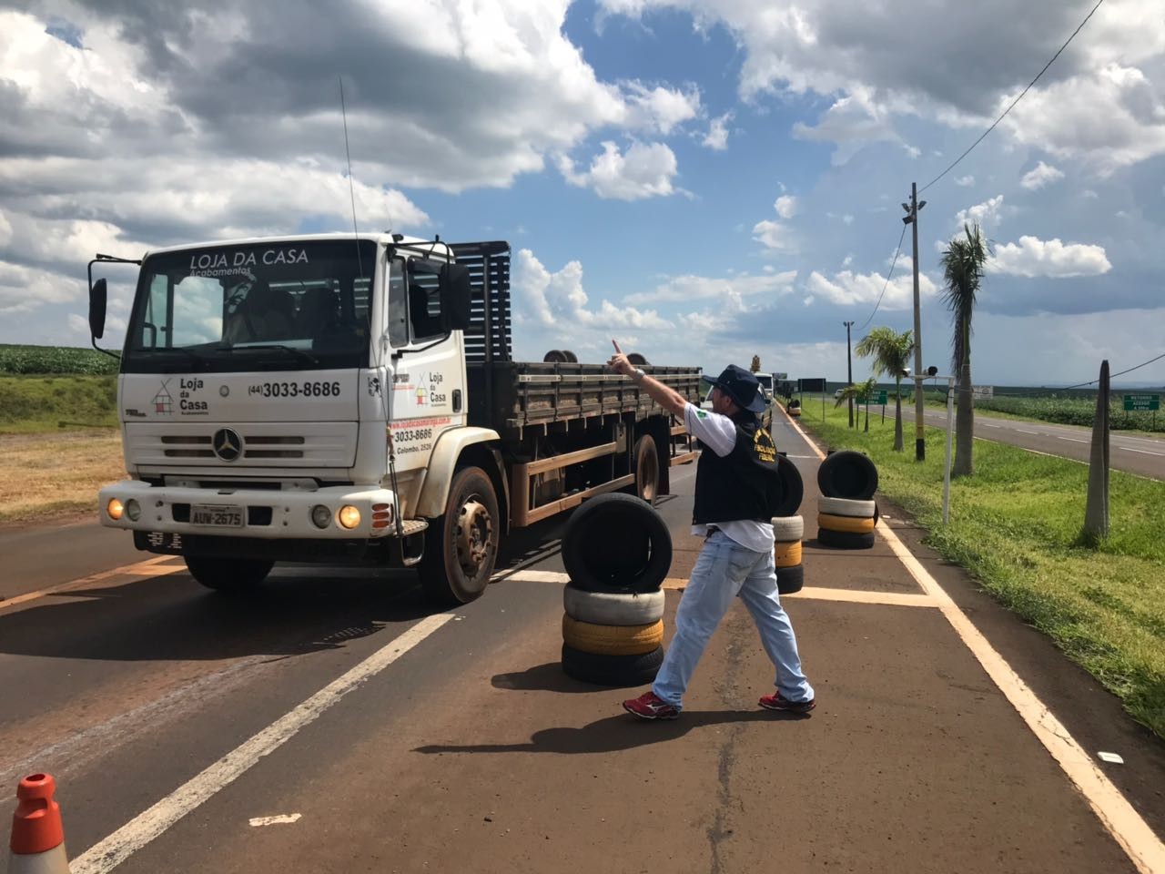 24 motoristas são autuados durante fiscalização de tacógrafos